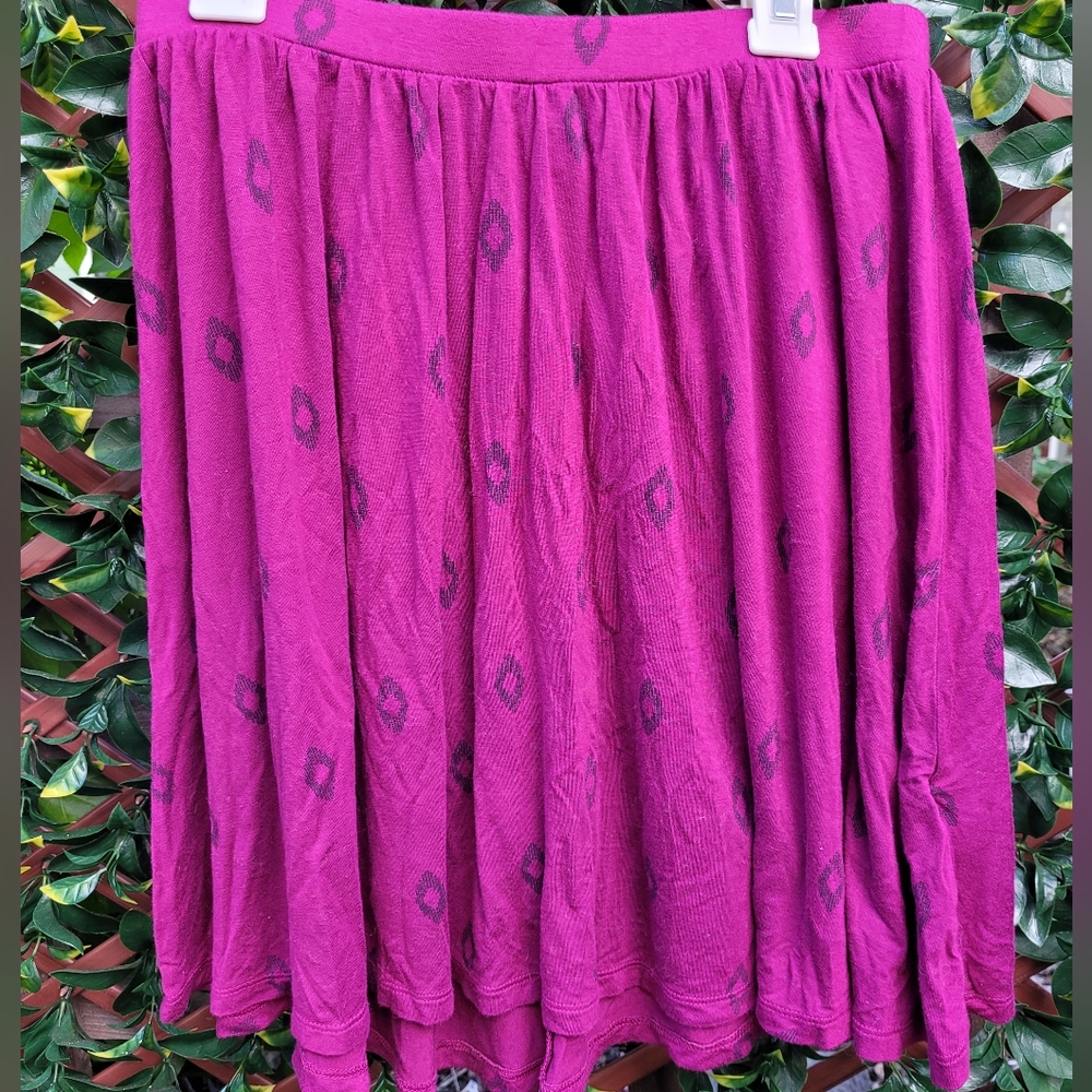 Old Navy Magenta Flowy Skirt